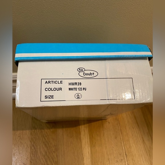 No Doubt,  Rhinestone / white strappy wedge heels 👠 🤍🩶 New In Box - Picture 8 of 9